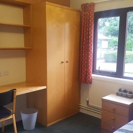 Oxley Hall-Campus Residence Leeds  Dış mekan fotoğraf