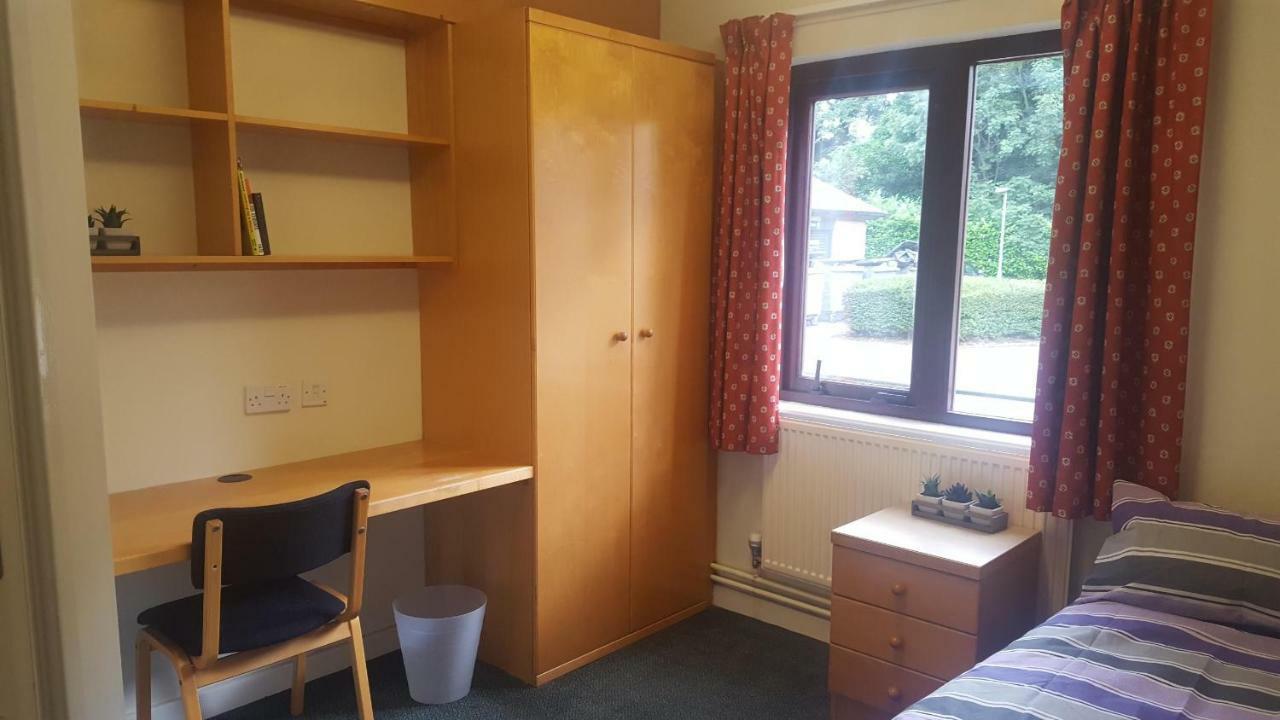 Oxley Hall-Campus Residence Leeds  Dış mekan fotoğraf